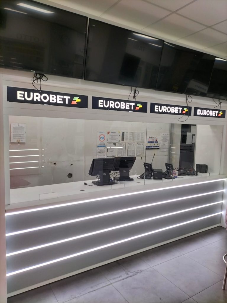 Arredamento tabaccheria centro scommesse palermo